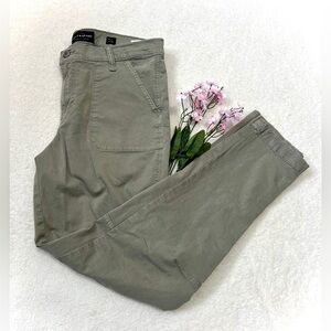 Lucky Brand Sage Tapered Cargo Pants - Size 9/29 (measures 32")